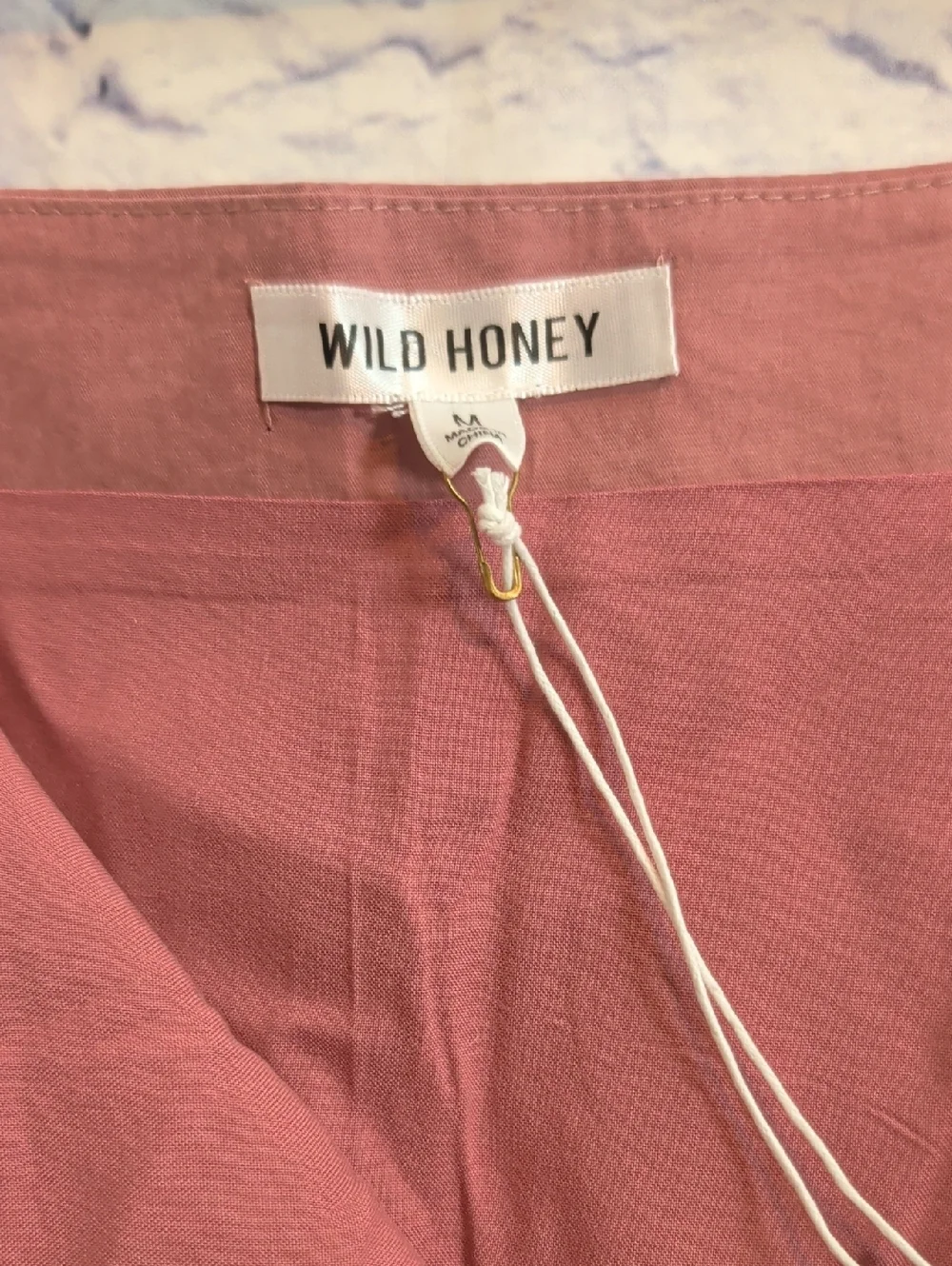 NWT Wild Honey Rose Pink Ruffle Hem Mini Skirt - Size Medium - Picture 3 of 5